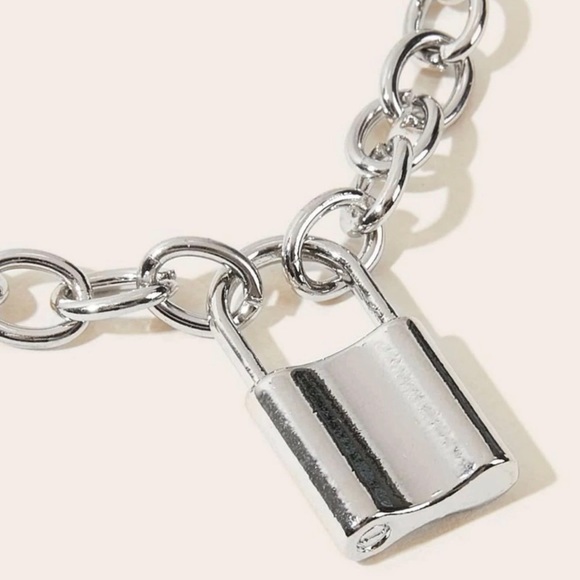 3/$30 🤍 Lock Chain Bracelet - Picture 3 of 3